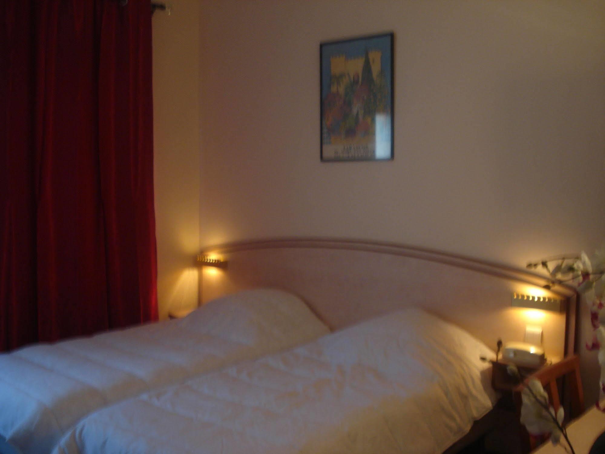 Le Terminus Hotel ตาฮาสคอง ภายนอก รูปภาพ